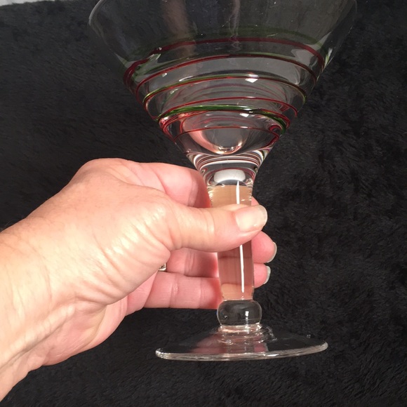 Martini glass drink glass large with red and green multicolored swirl design - Picture 3 of 5